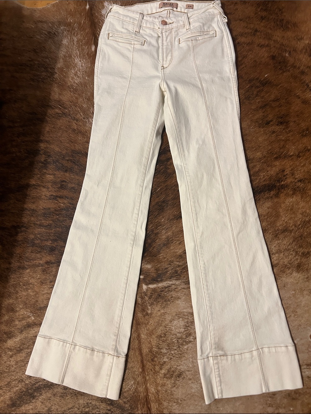 Ariat Cream Flare Seam-Front Jeans